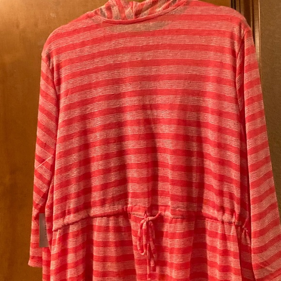 Catherine’s Two-get Top. (SOLD, SOLD ) - Picture 2 of 4